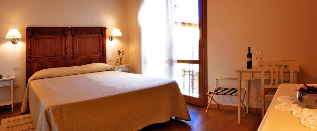 Agriturismo Gaggioli Borgo Delle Vigne ゾーラ・プレドーザ エクステリア 写真