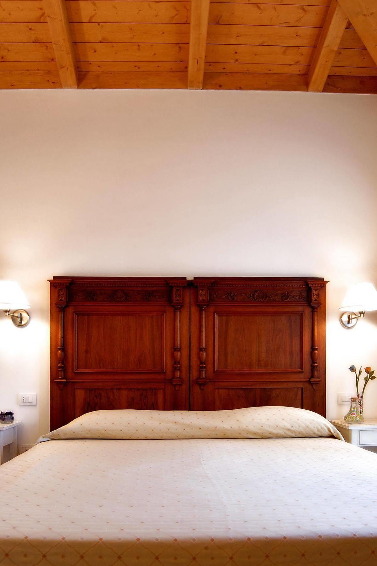 Agriturismo Gaggioli Borgo Delle Vigne ゾーラ・プレドーザ エクステリア 写真