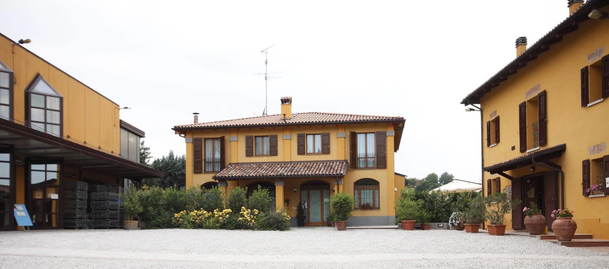 Agriturismo Gaggioli Borgo Delle Vigne ゾーラ・プレドーザ エクステリア 写真